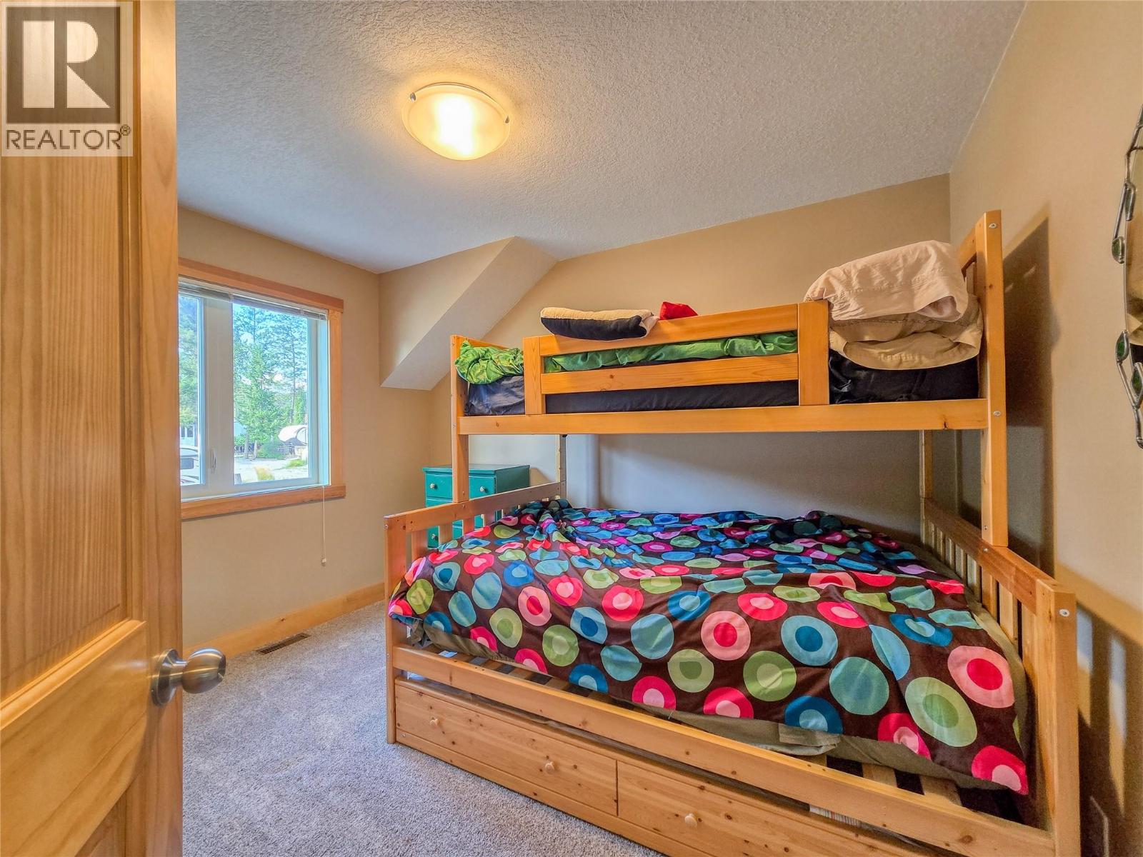 #81 4868 Riverview Drive - 37