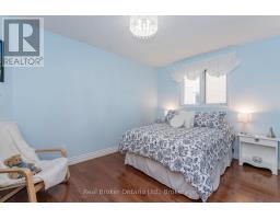 15 Neelands Street, Barrie, ON L4N7A1 Photo 12