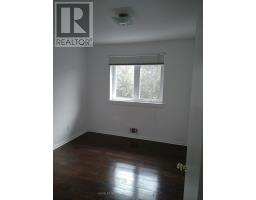 96 Berkinshaw Crescent, Toronto, ON M3B2T2 Photo 10