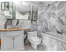 902 - 18 Beverley Street, Toronto, ON M5T3L2 Photo 13