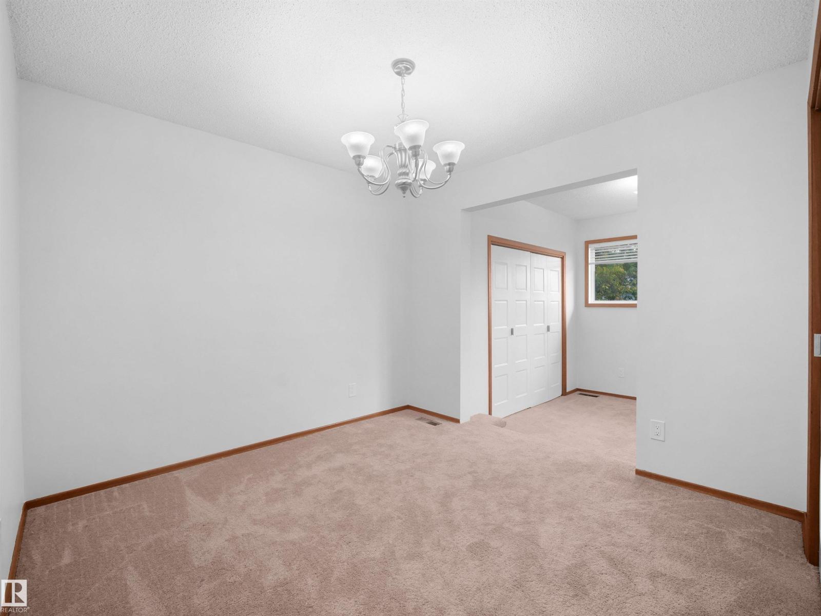 10307 135 AV NW - 23