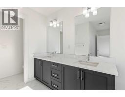 164 Copperhead Road Se, Calgary, AB T2Z5H6 Photo 25