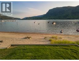 413 97a Highway, Sicamous, BC V0E2V1 Photo 15