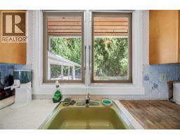 413 97a Highway, Sicamous, BC V0E2V1 Photo 40