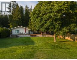 413 97a Highway, Sicamous, BC V0E2V1 Photo 14
