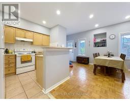 Kitchen - 5 Bellagio Crescent, Vaughan, ON L4K5J9 Photo 6