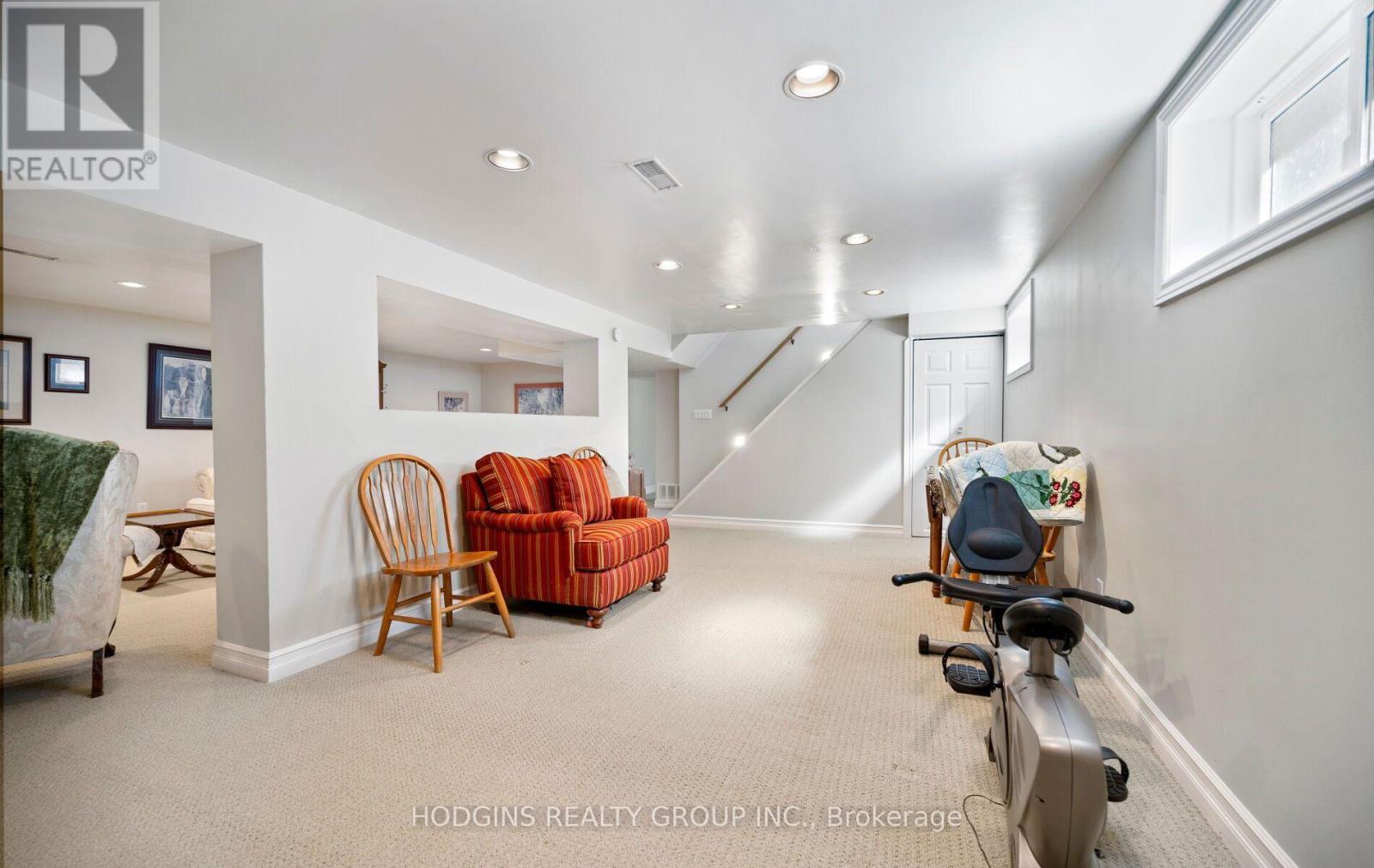 4334 SPRUCE AVENUE - Image 34