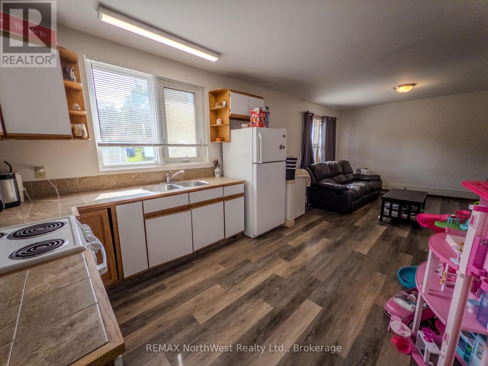 617 FIRST STREET S, Kenora (Central) — photo 12