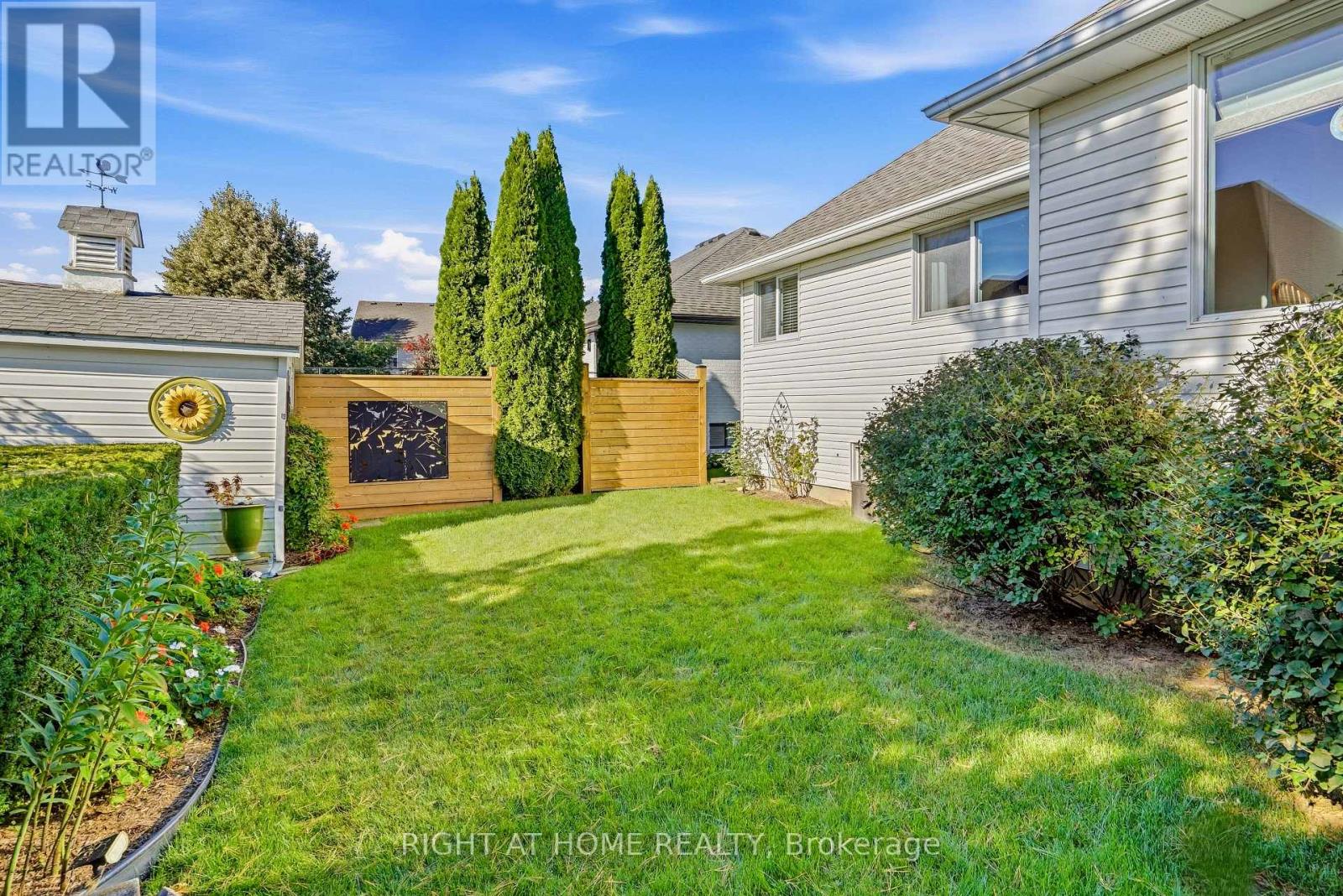 618 VICTORIA STREET - 33