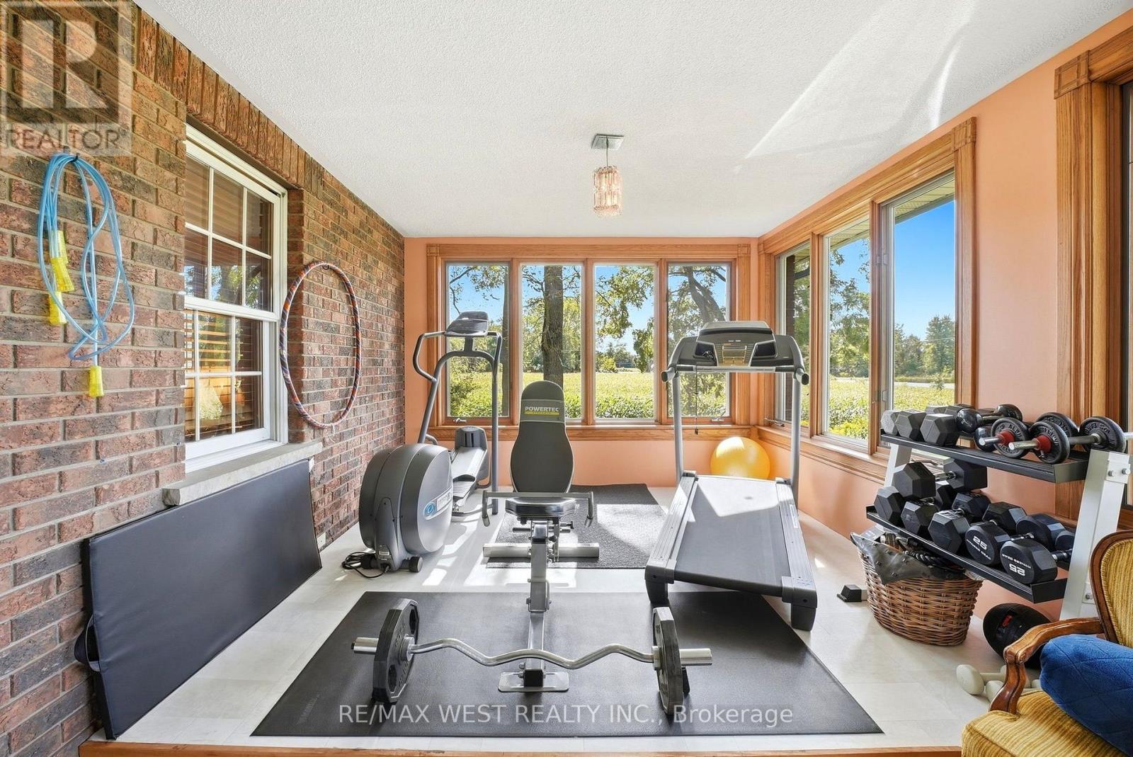 1568 HIGHWAY 59 S, Norfolk — photo 8