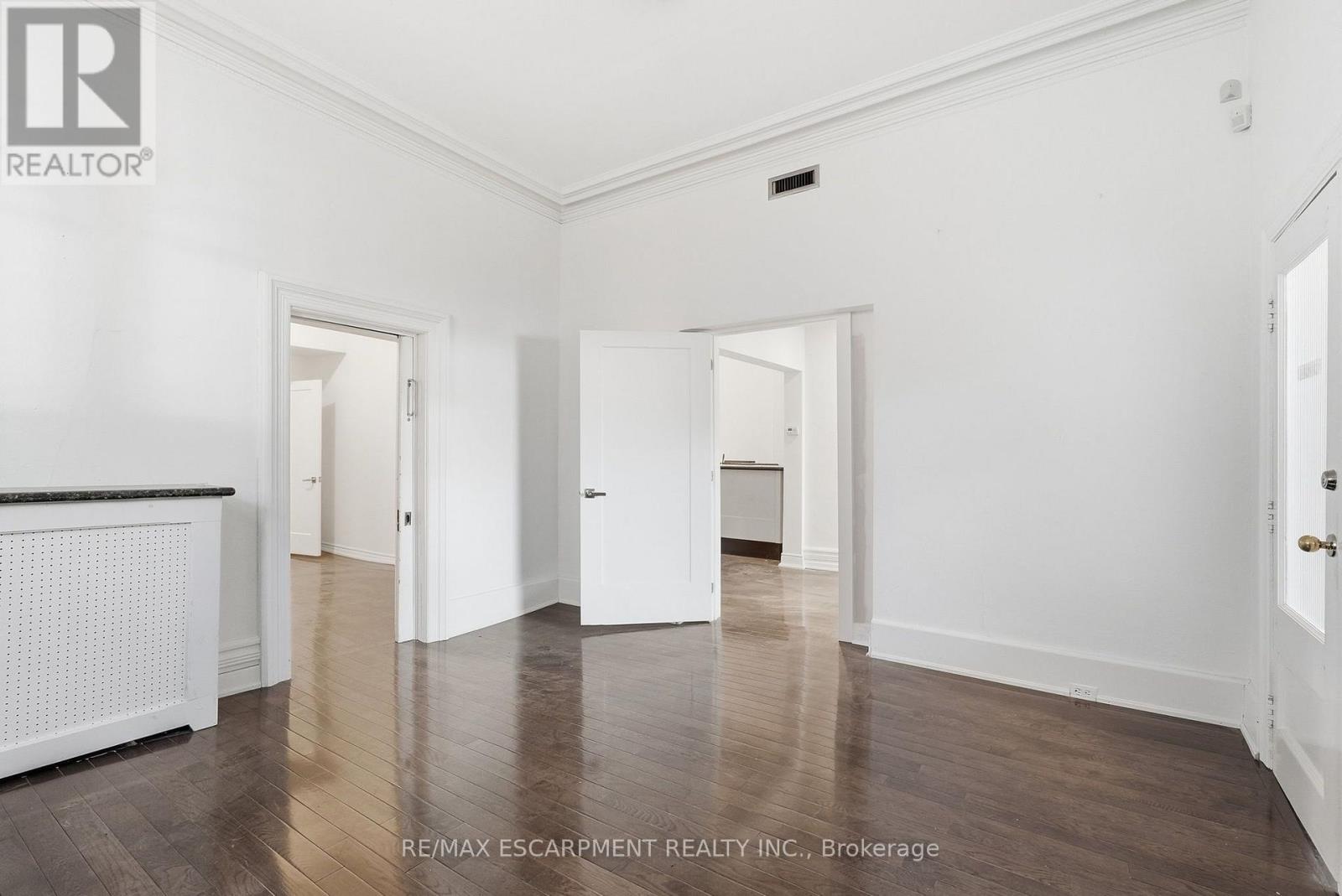 MAIN LEVEL - 191 JAMES STREET S, Hamilton (Corktown) — photo 11