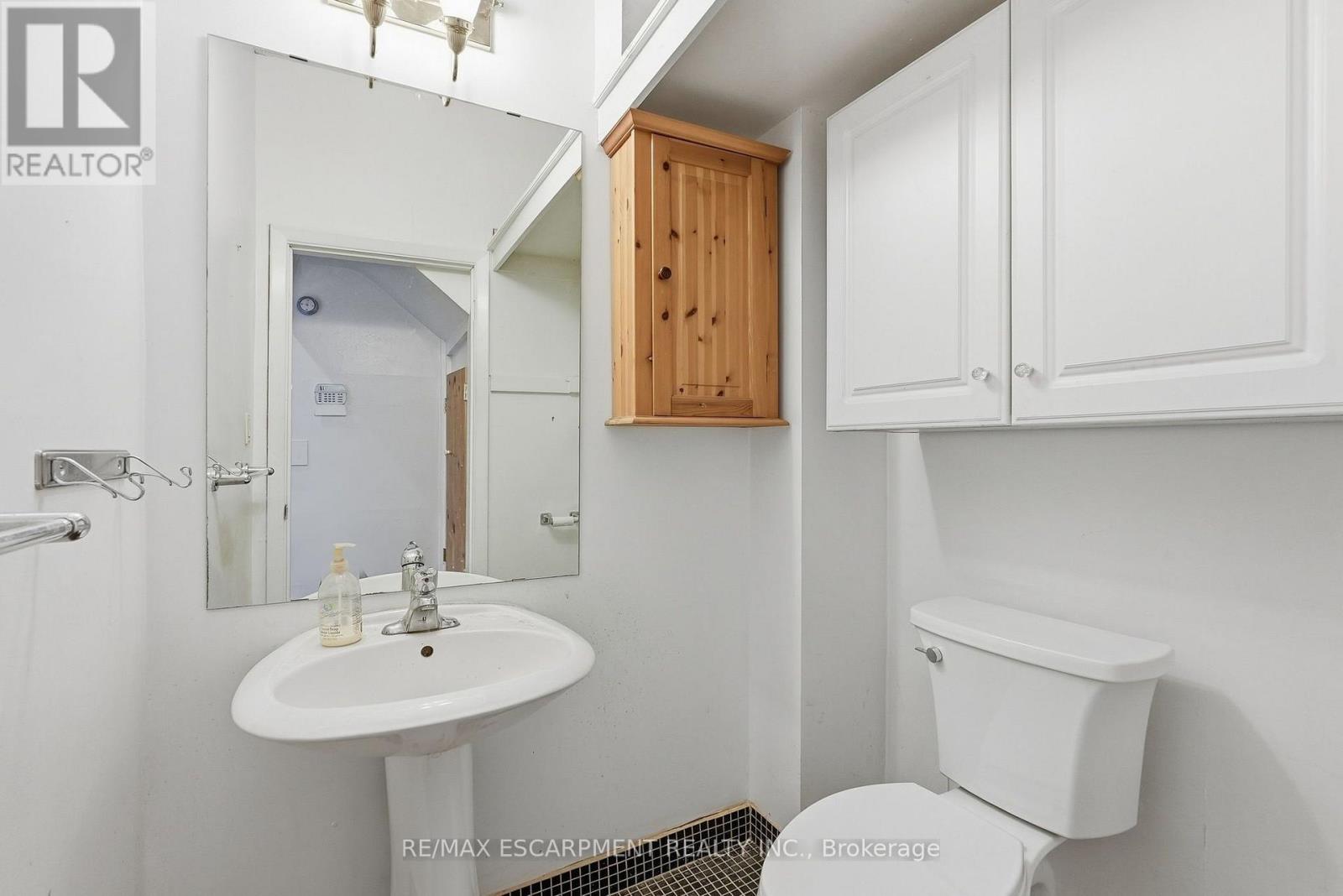 MAIN LEVEL - 191 JAMES STREET S, Hamilton (Corktown) — photo 20