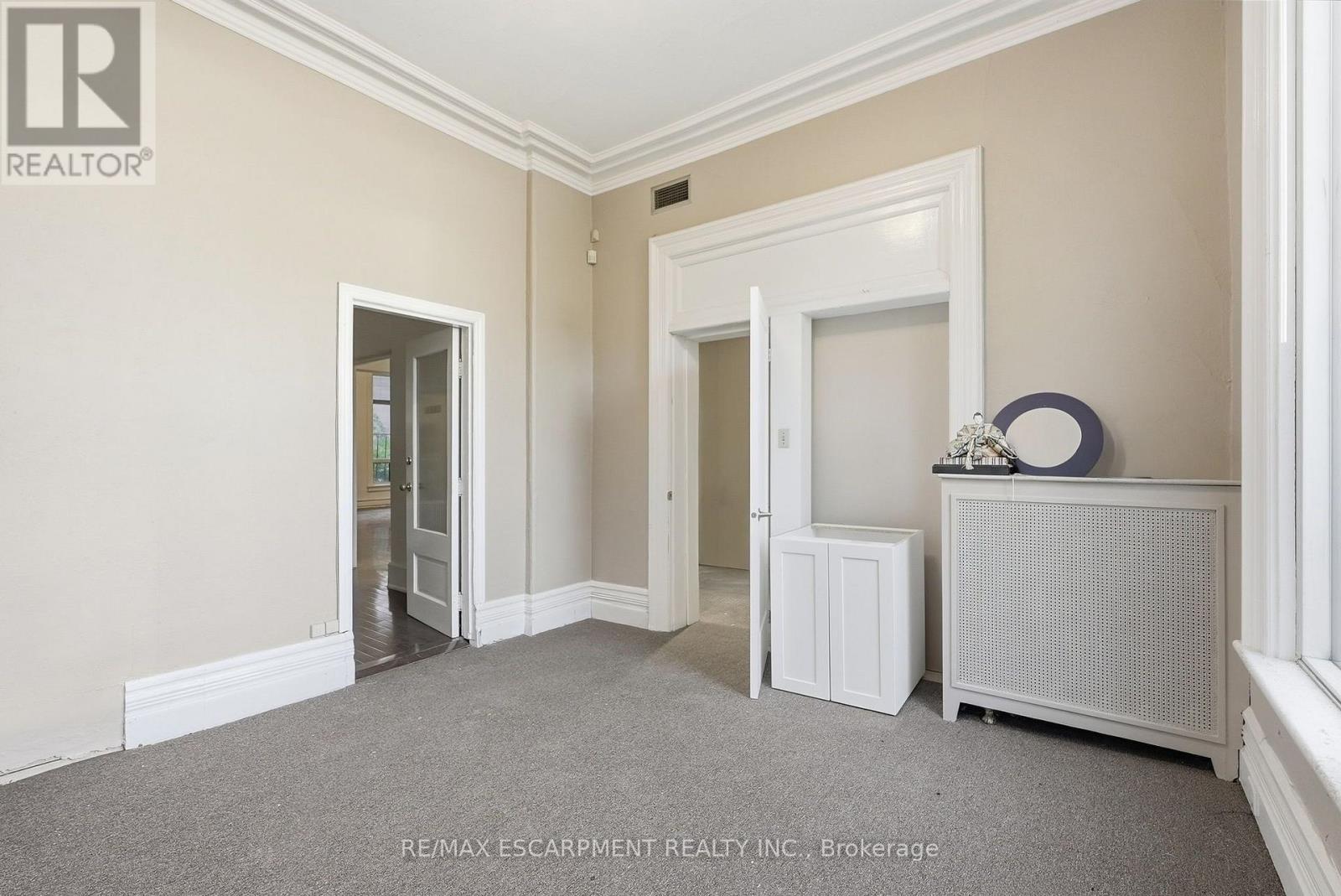MAIN LEVEL - 191 JAMES STREET S, Hamilton (Corktown) — photo 9