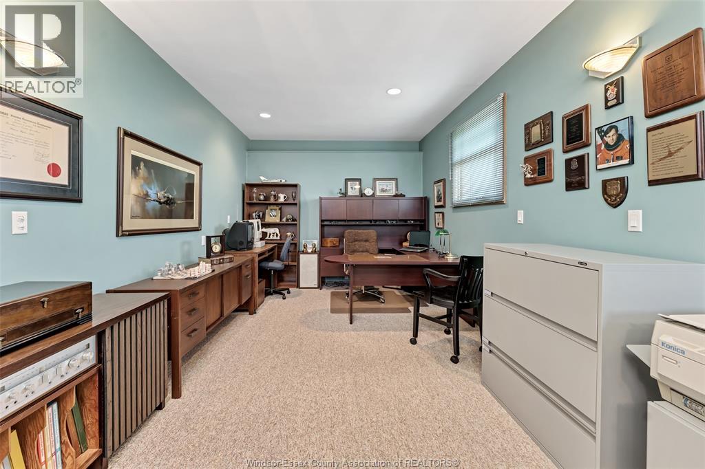 2360 LEONARD ROAD - 30