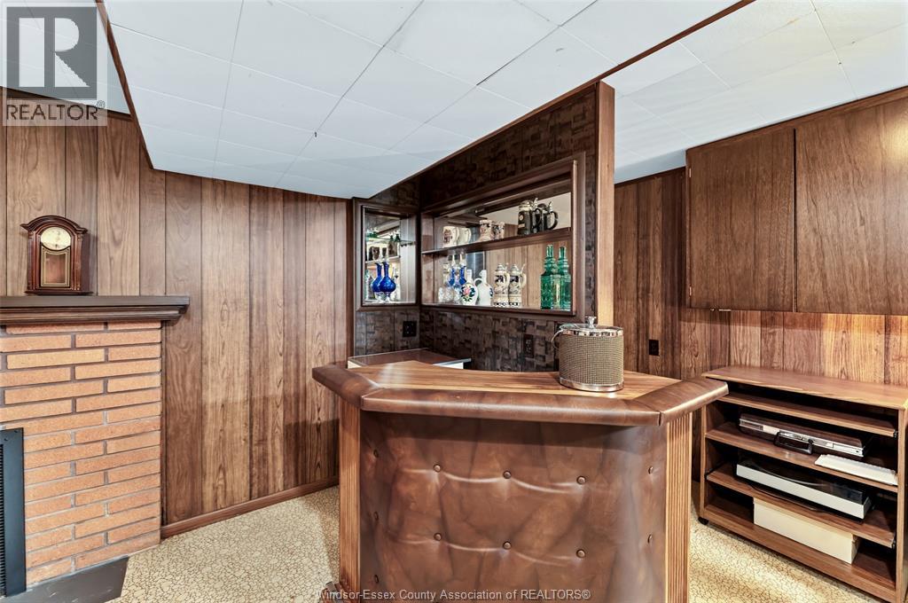 2360 LEONARD ROAD - 36
