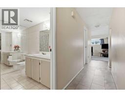 15 Doverville Way Se, Calgary, AB T2B2N6 Photo 24