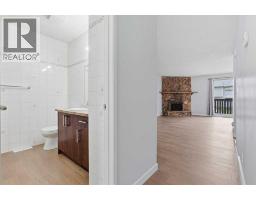 Bedroom - 15 Doverville Way Se, Calgary, AB T2B2N6 Photo 8