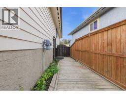 15 Doverville Way Se, Calgary, AB T2B2N6 Photo 30