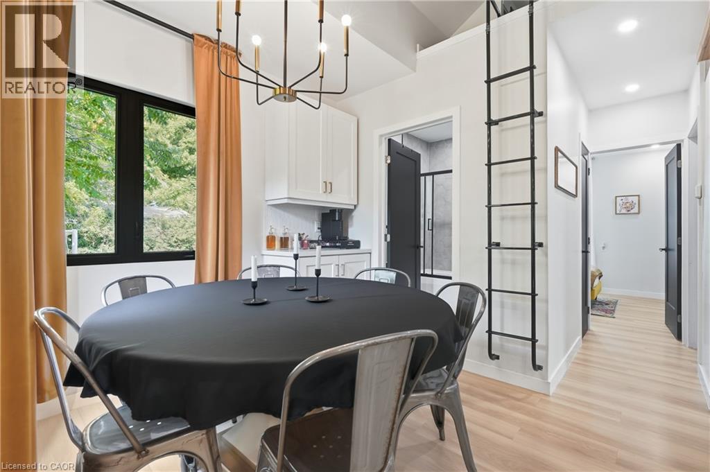 1368 LORRAINE Road - 16