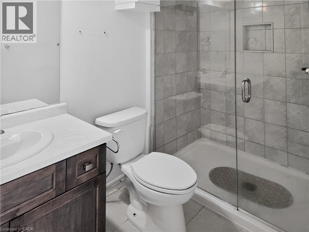2C VIC CHAMBERS Place - Image 9