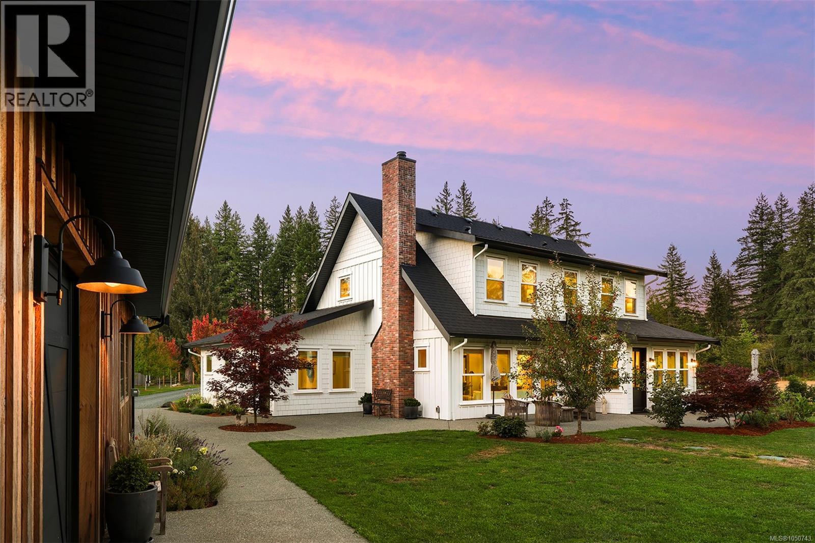 3553 Winn Rd - 4