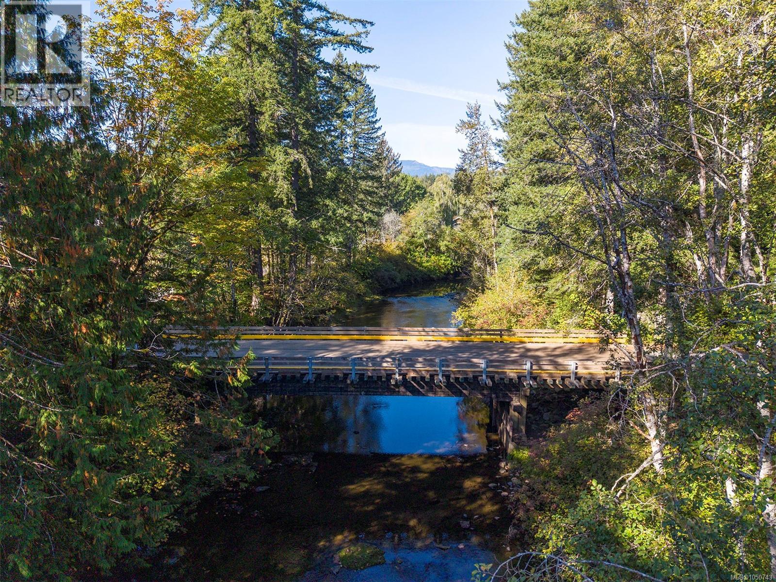 3553 Winn Rd - Image 94