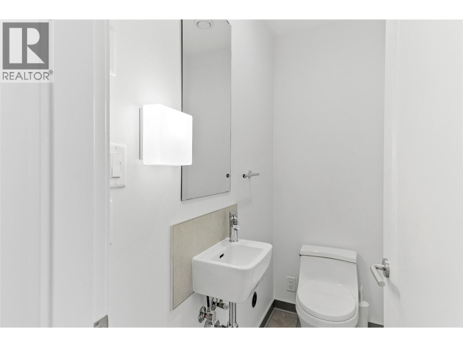 410 Fourth Street W - Image 46