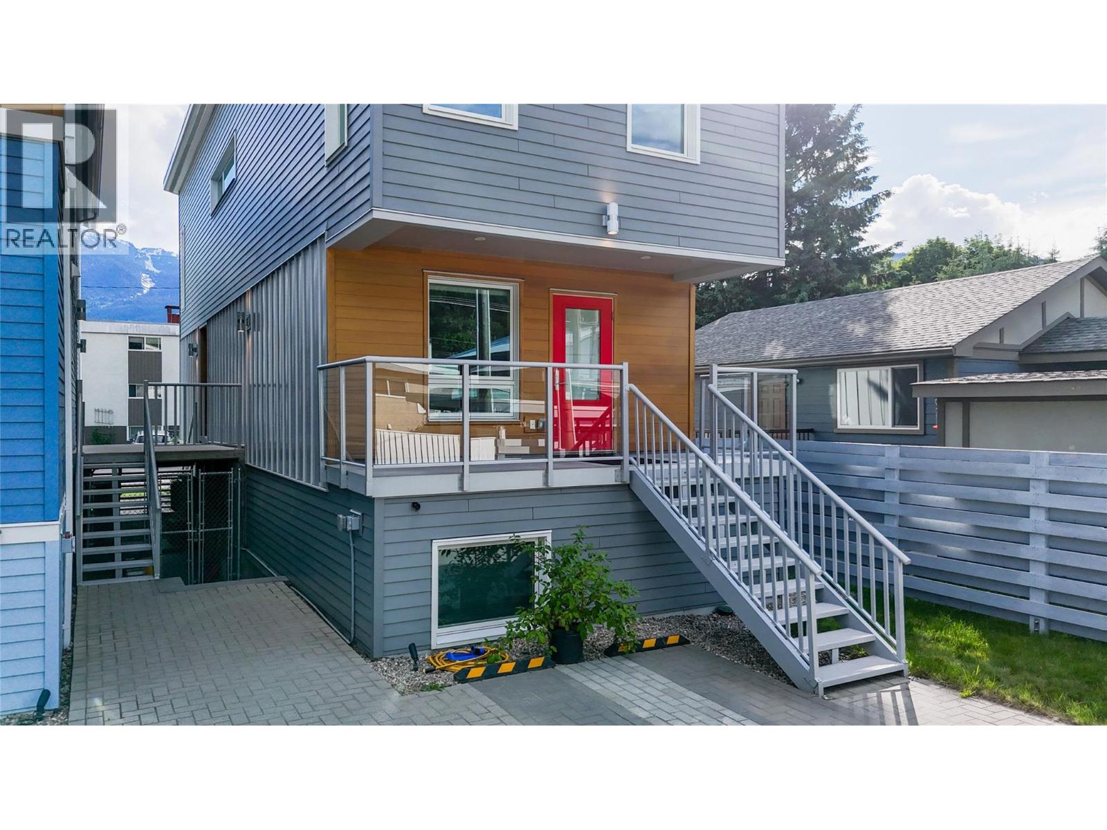 410 Fourth Street W - 57