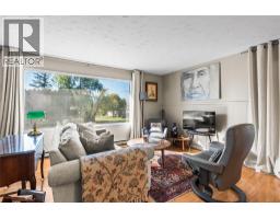 4pc Bathroom - 583 Mcleish Road, Vernon, BC V1B3H5 Photo 6