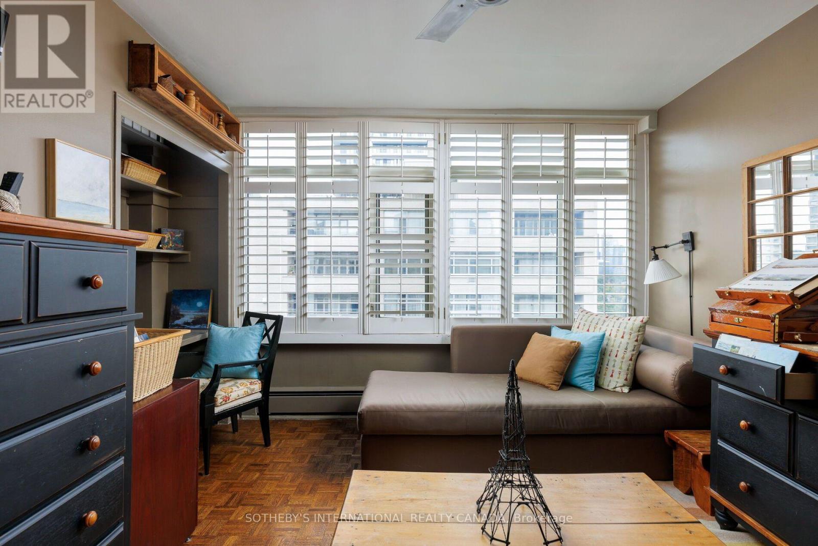#1001 575 AVENUE ROAD - Image 31