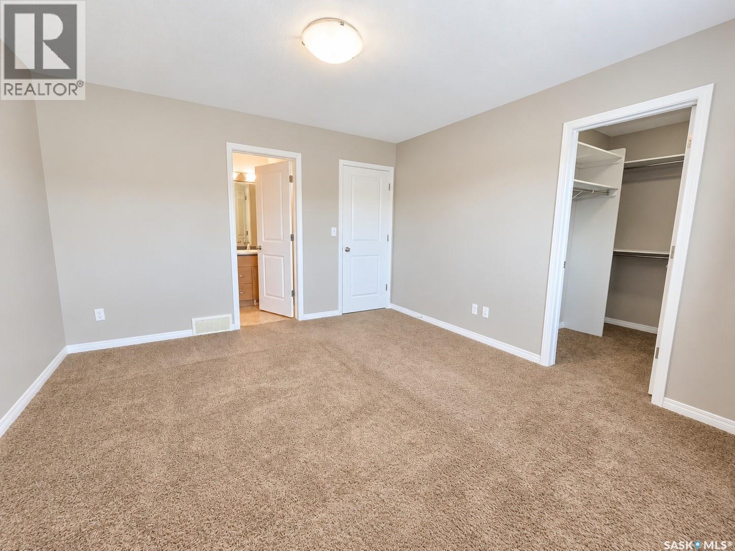 #25 547 East Hampton BOULEVARD - 17