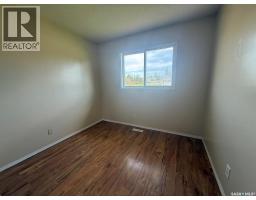 16 Thomson Drive, Kindersley, SK S0L1S0 Photo 14