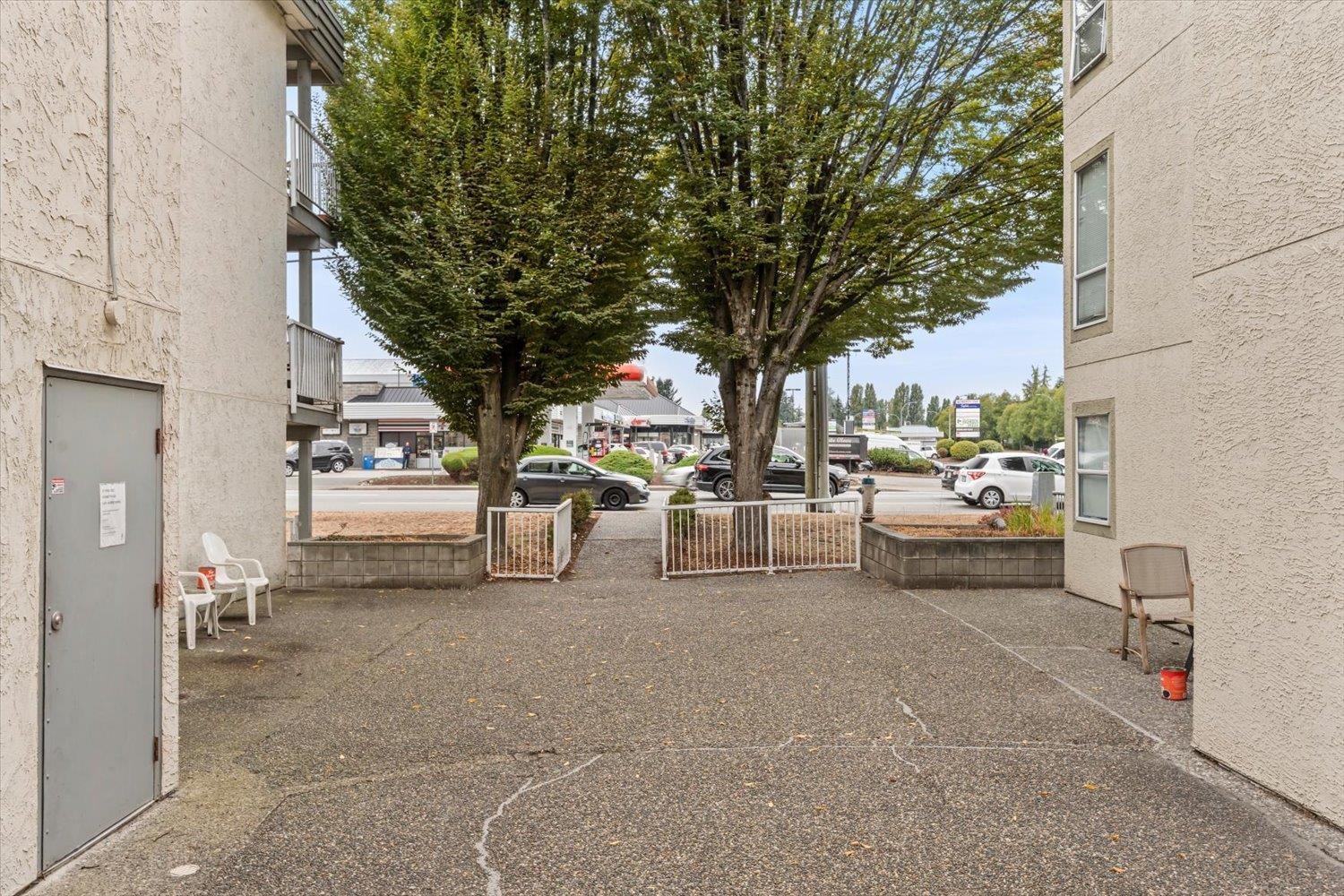 Photo of 432 32830 GEORGE FERGUSON WAY 32