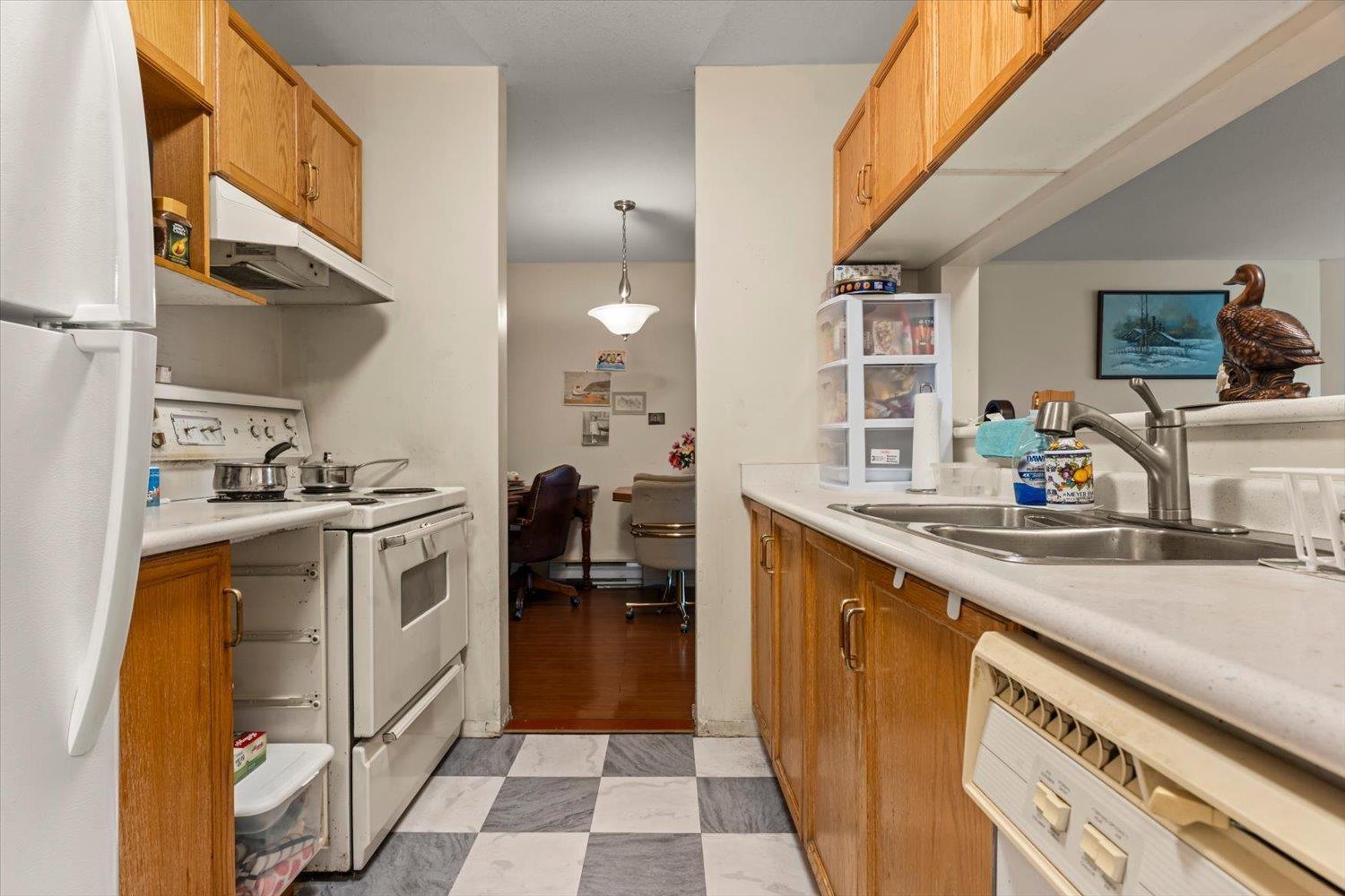 Photo of 432 32830 GEORGE FERGUSON WAY 19