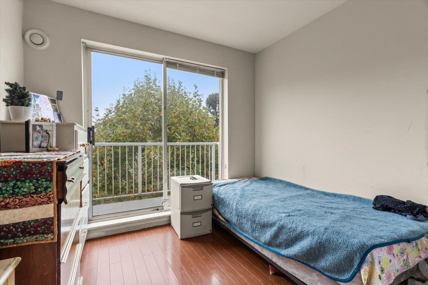 Photo of 432 32830 GEORGE FERGUSON WAY 28
