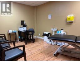 5203 51 Avenue, Camrose, AB T4V3Y4 Photo 14