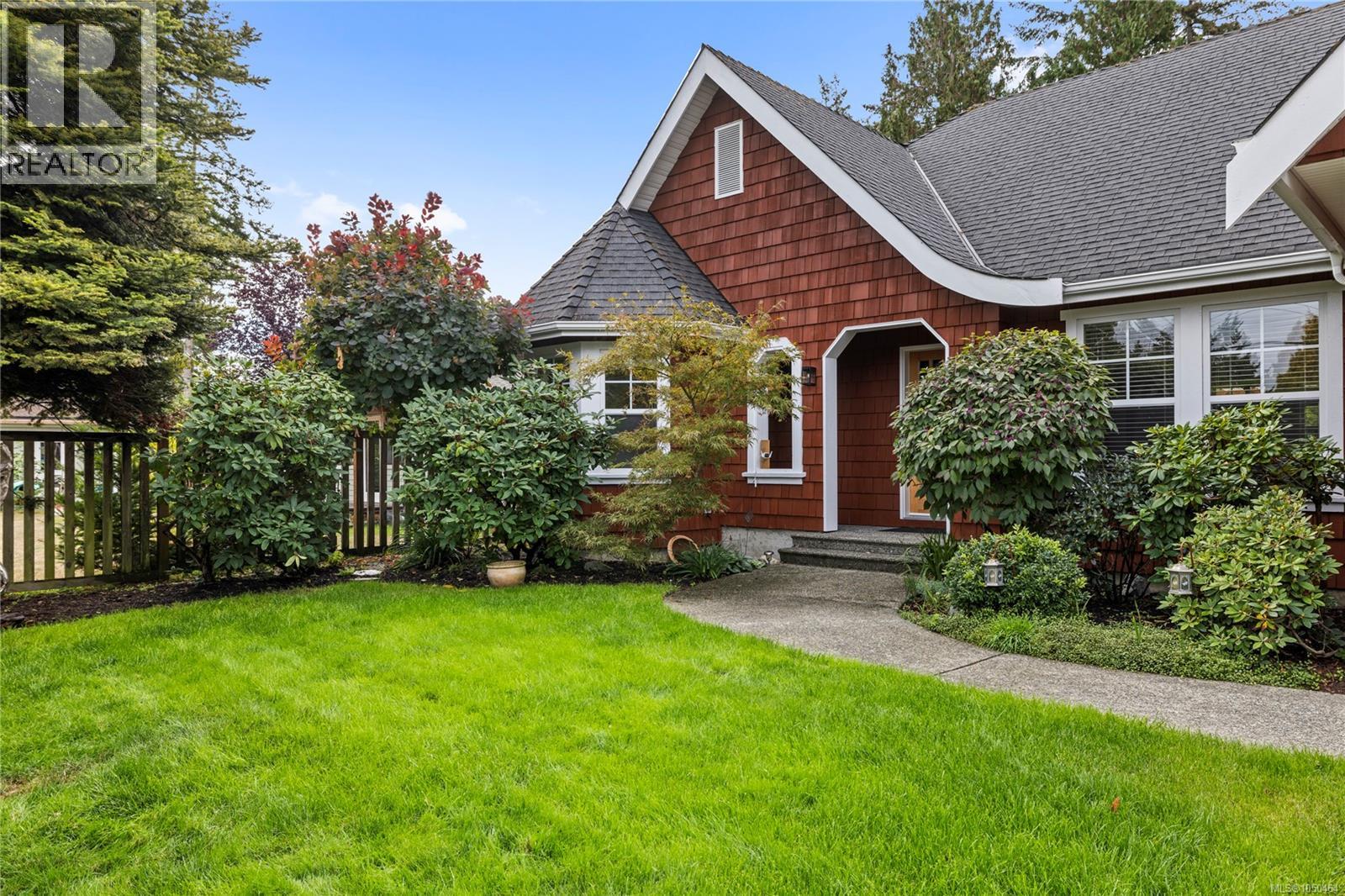 647 Temple St - Image 68