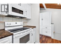 Laundry room - 3564 Bank Road, Kamloops, BC V2B7A6 Photo 10