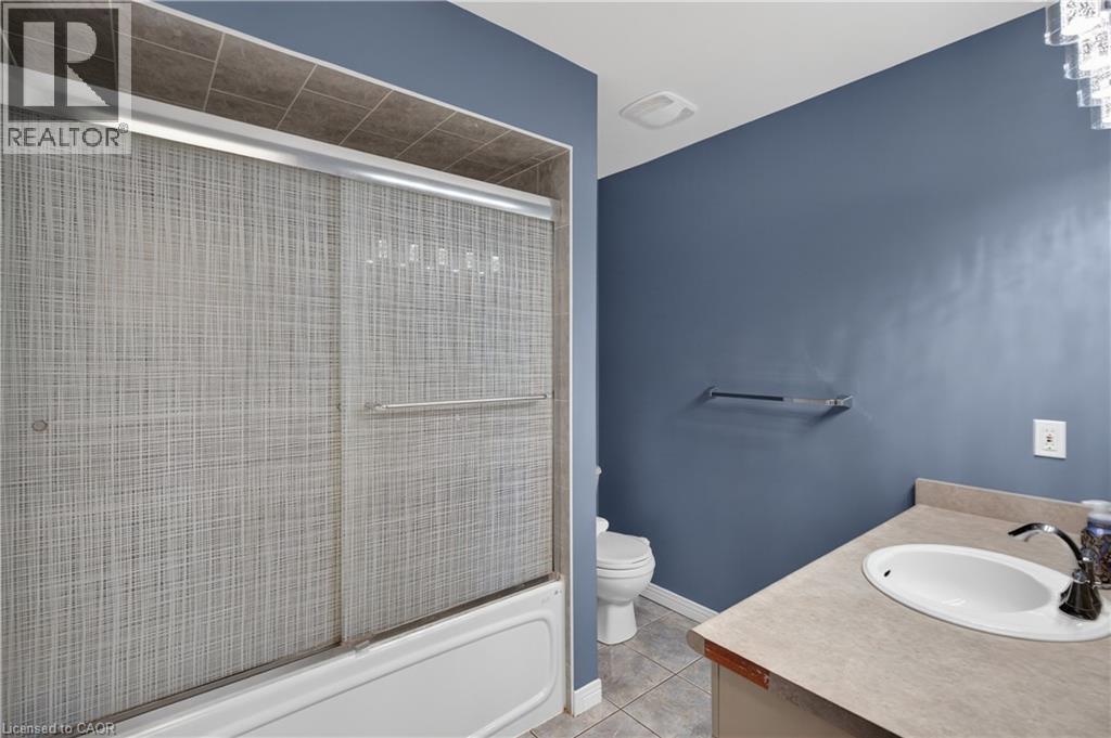 40 FAIRHAVEN Drive - Image 23