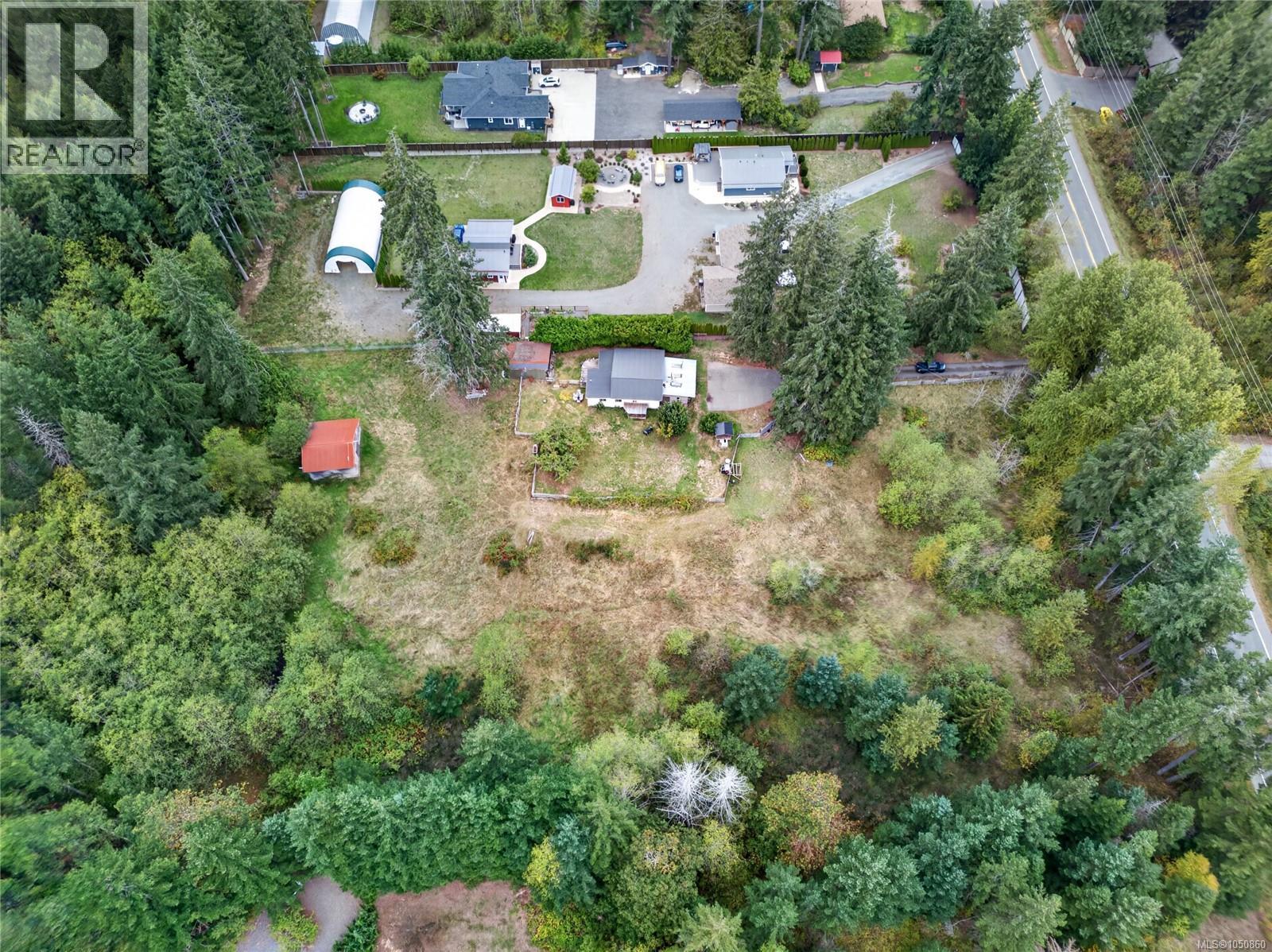 6553 Island Hwy N - Image 74