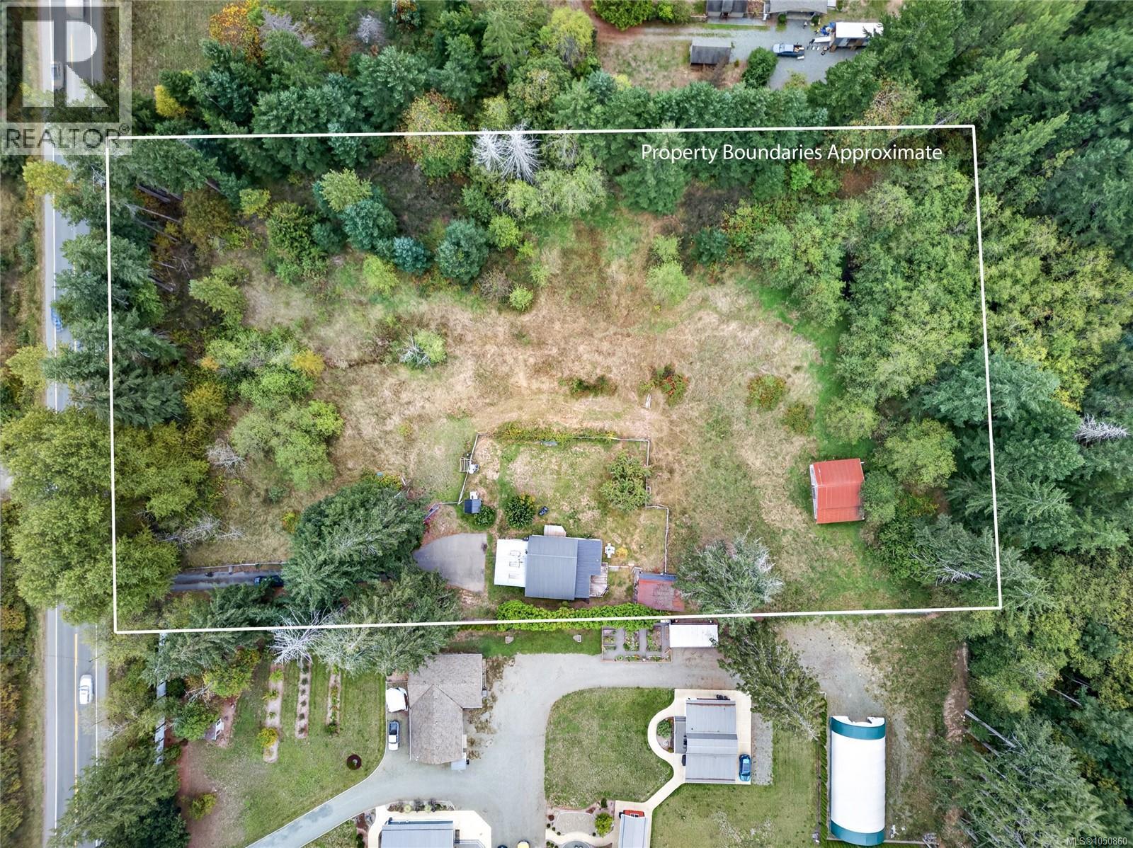 6553 Island Hwy N - Image 69