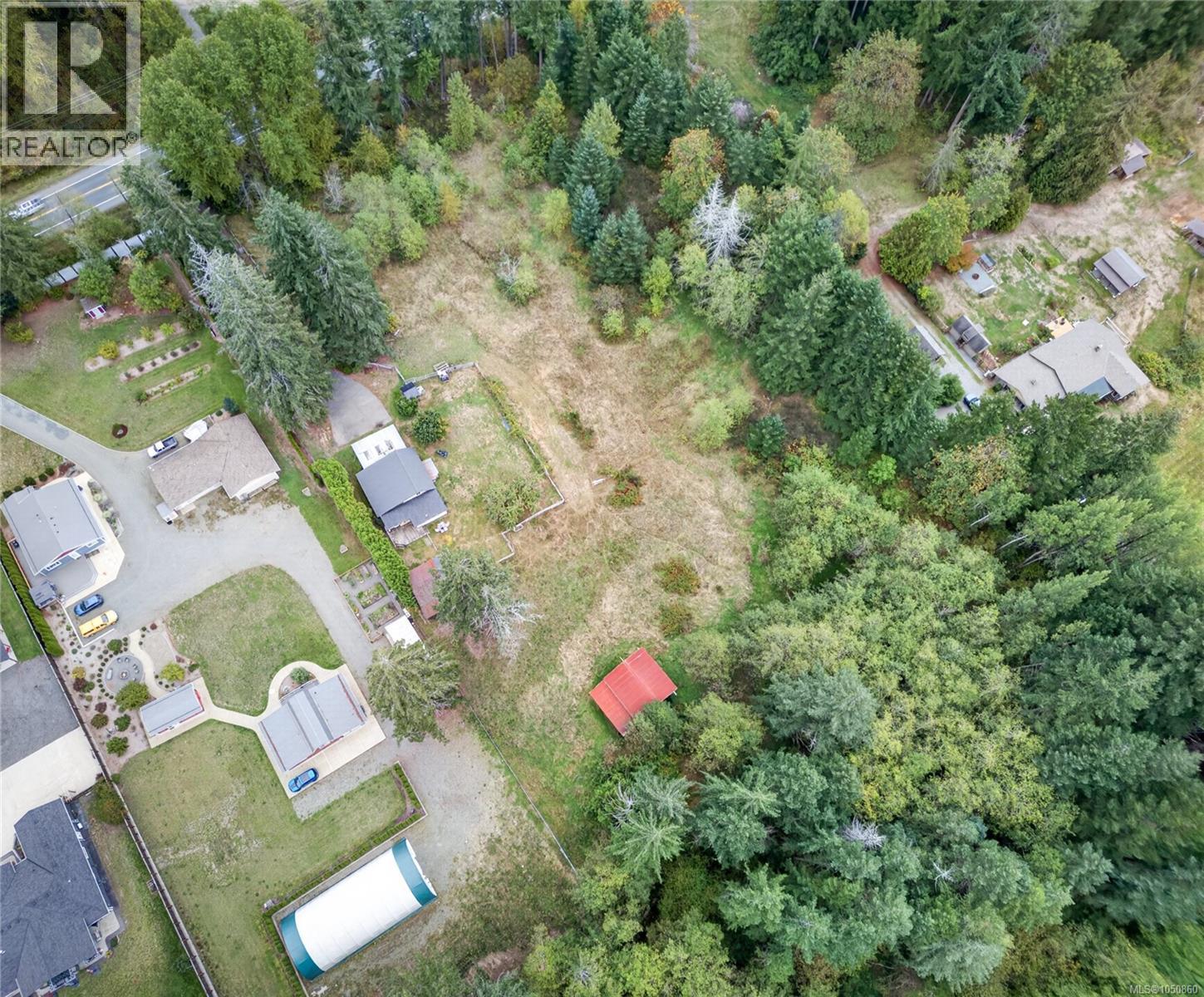 6553 Island Hwy N - 71