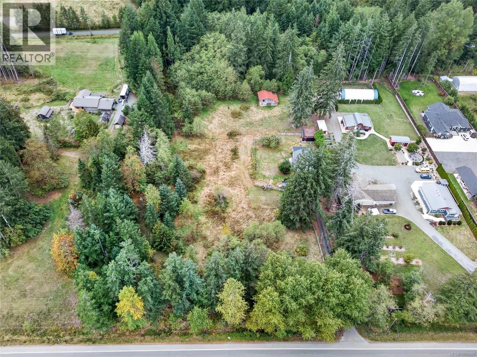 6553 Island Hwy N - Image 77