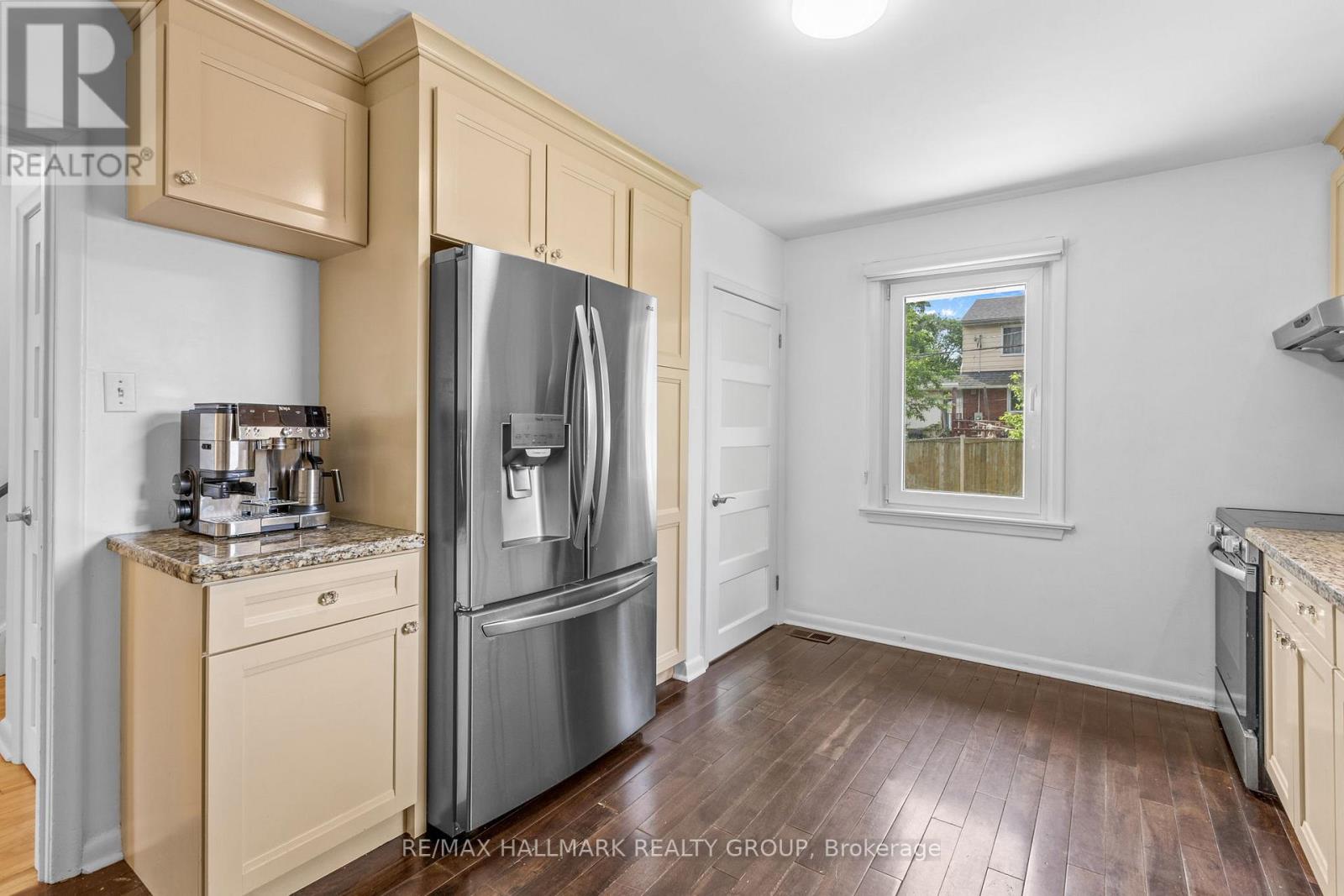 826 COLSON AVENUE - Image 20