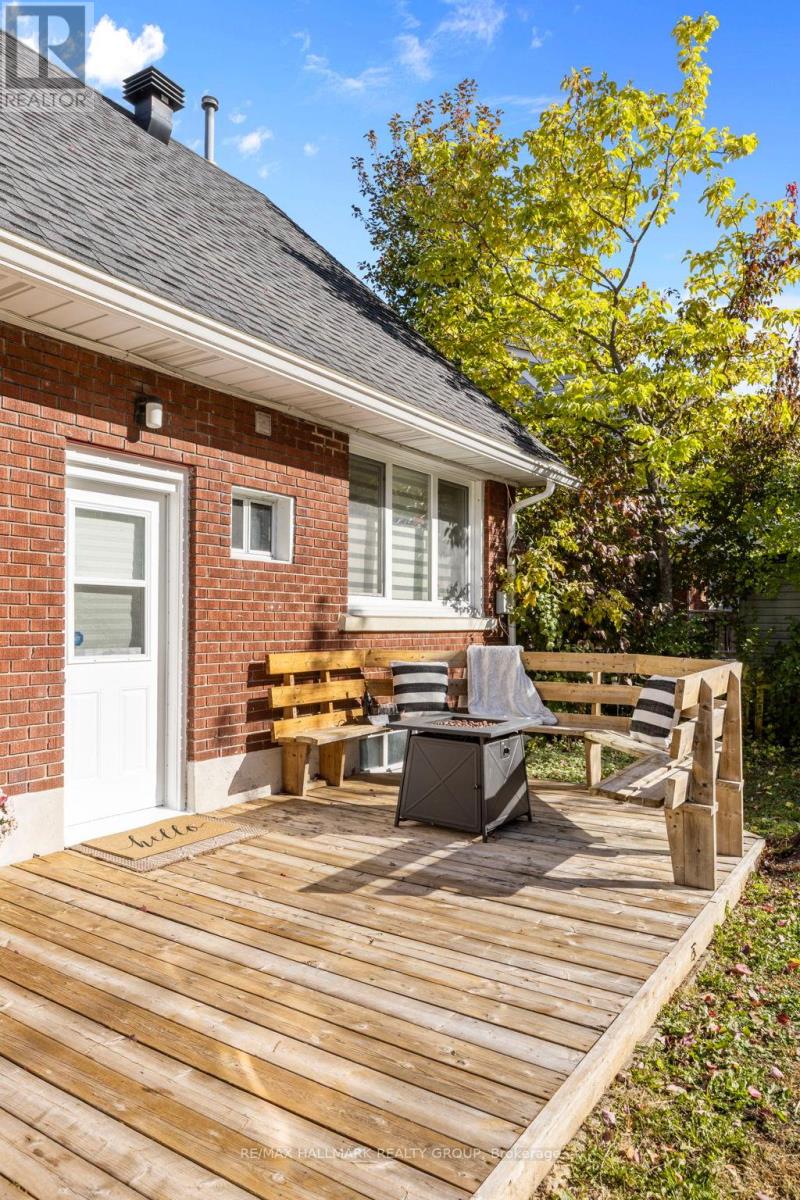 826 COLSON AVENUE - Image 40