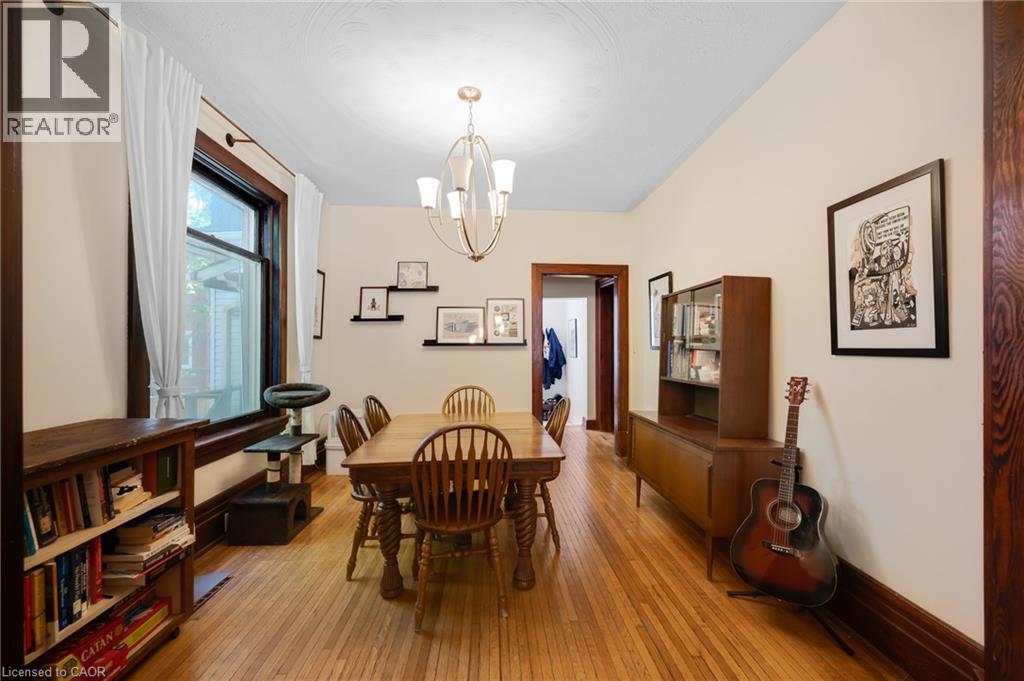 458 WOOLWICH Street, Guelph — photo 14