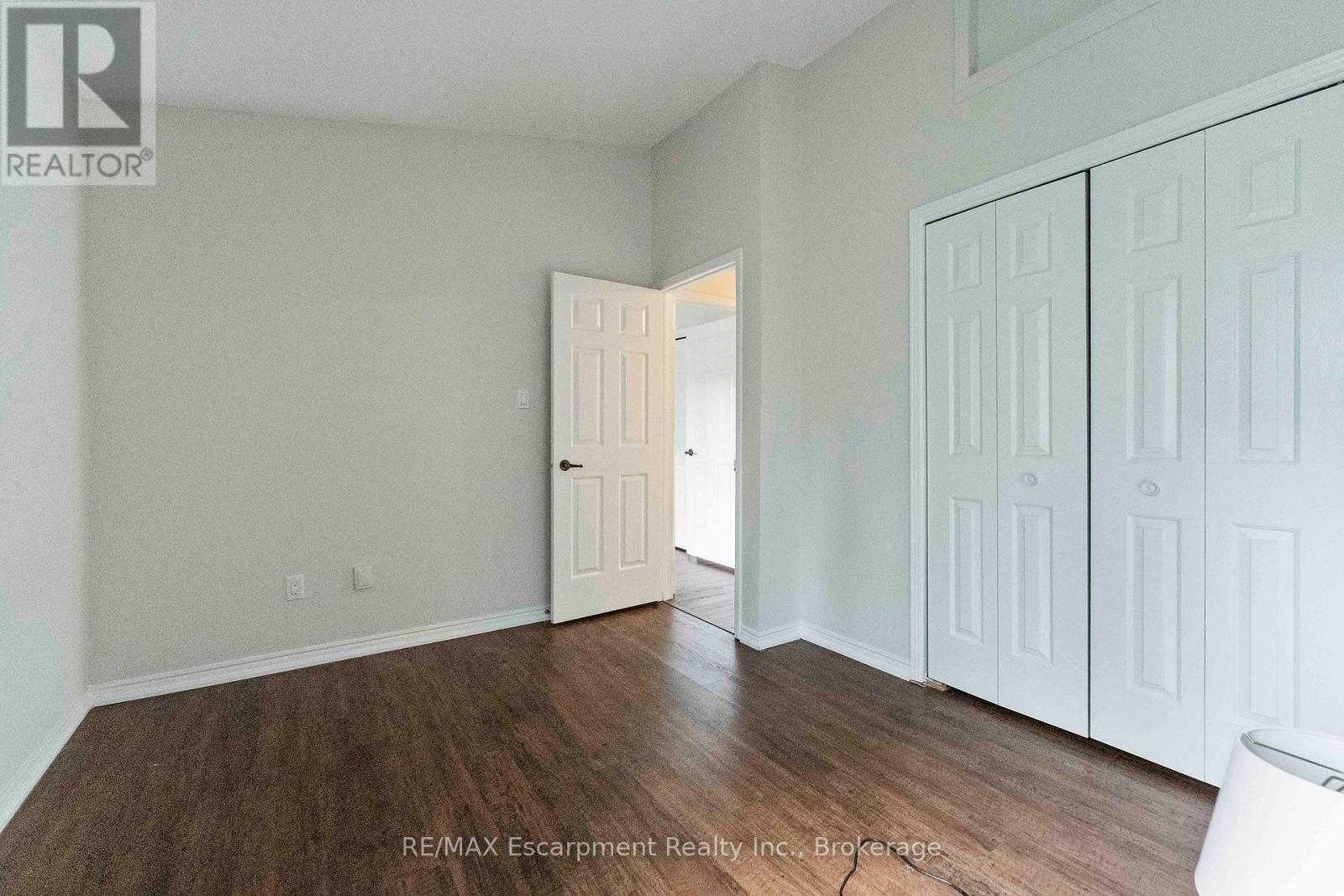 1160 Walden Circle — photo 30