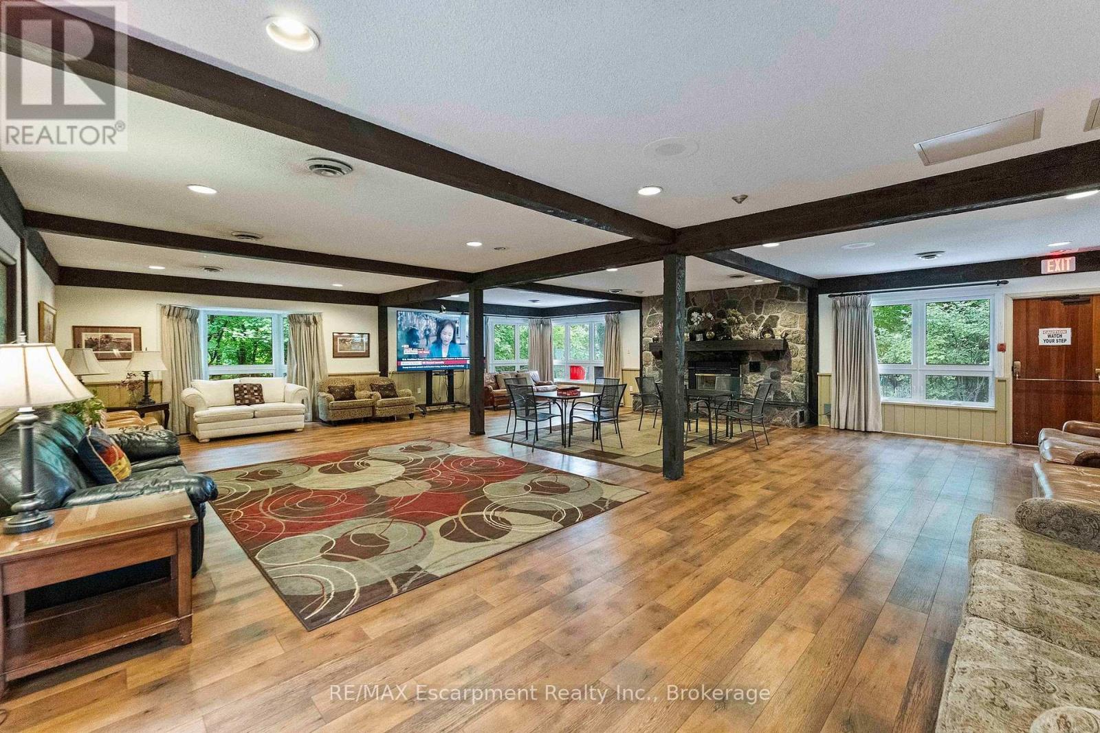 1160 Walden Circle — photo 38