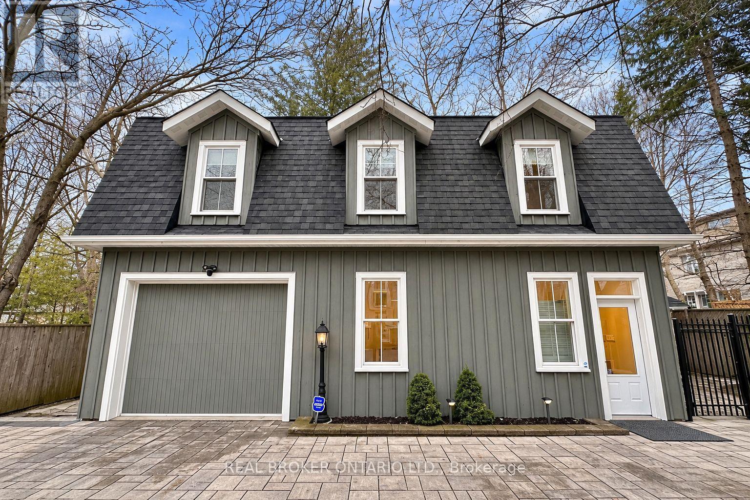 COACH HOUSE - 361 MAIN STREET N