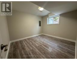 Family room - 975 Albert Road, Windsor, ON N8Y3P1 Photo 8